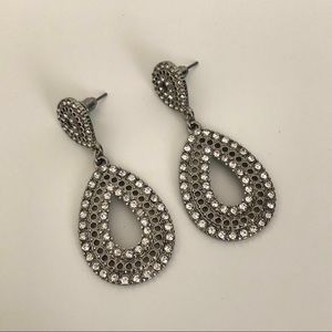VERSONA Silver Teardrop Earrings